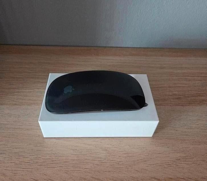 mooie Apple Magic Mouse 2 Zwart, Computers en Software, Muizen, Ophalen of Verzenden, Zo goed als nieuw, Apple