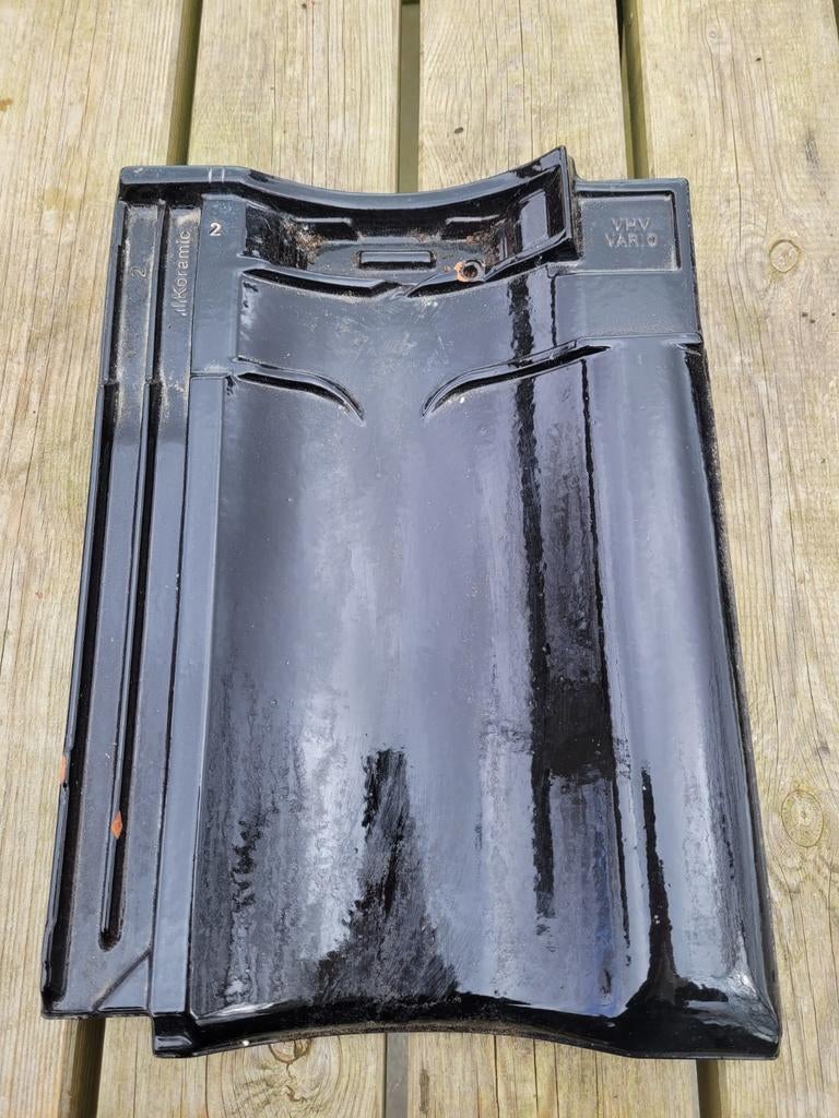 Zwart glazuurde Dakpannen., Doe-het-zelf en Verbouw, Ophalen, Steen of Klei, Zwart, Nieuw
