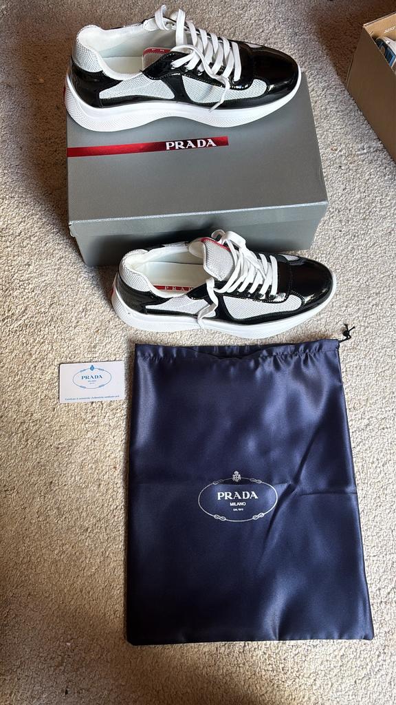 Prada cups zwart wit nieuw in box en al, Ophalen of Verzenden, Zo goed als nieuw, Zwart