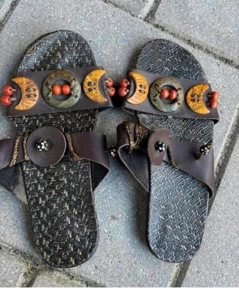 Slippers maat 39, Ophalen of Verzenden, Gedragen, Bruin, Slippers