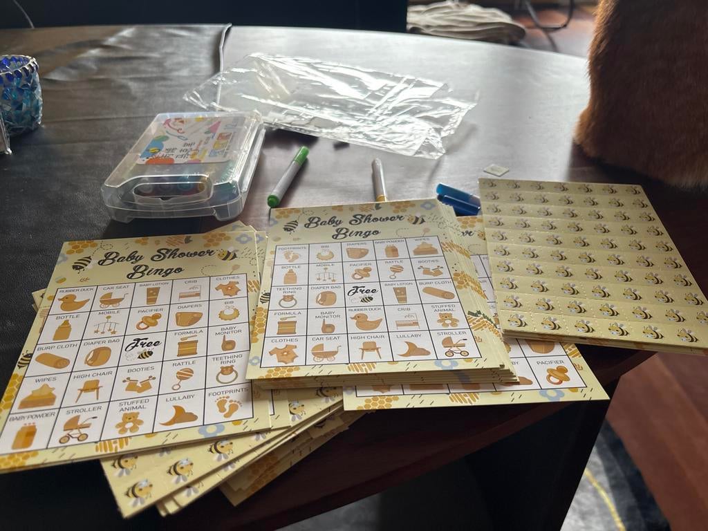 Babyshower Bingo met pennen, Hobby en Vrije tijd, Feestartikelen | Verhuur, Ophalen of Verzenden, Zo goed als nieuw, Geboorte of Huwelijk