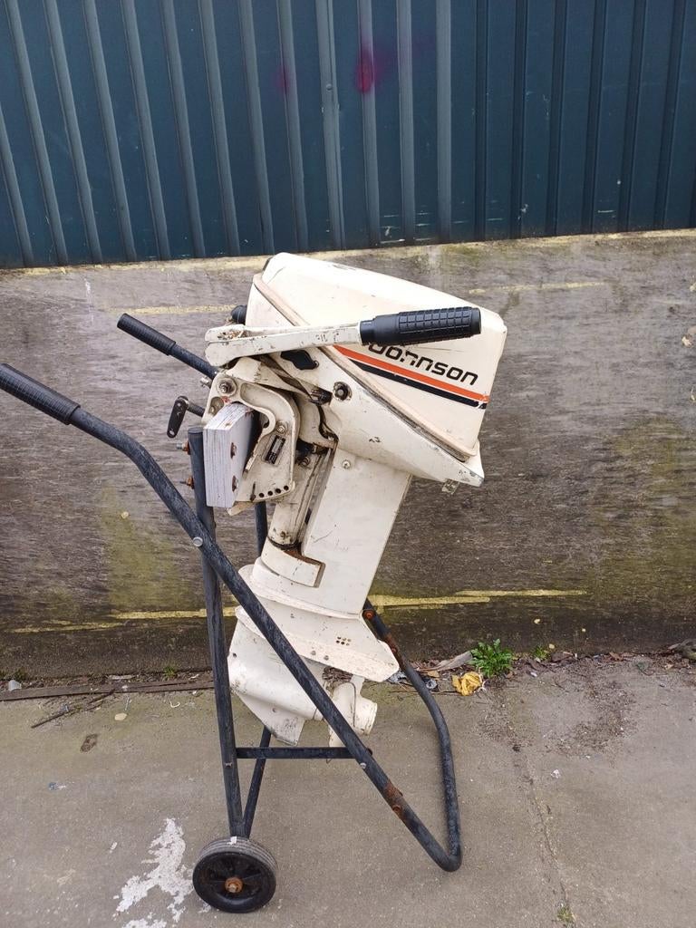 Johnson 9.9 pk kortstaart op knuppel, Ophalen, 10 tot 30 pk, Gebruikt, Met afstandsbediening