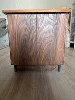 Zelfgemaakt houten kastje met deurtjes, Minder dan 50 cm, Overige materialen, Nieuw, Ophalen of Verzenden