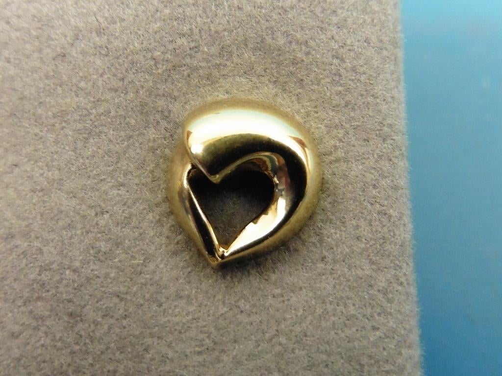 Gouden oorknopjes hartjes                                G75, Gebruikt, ., Ophalen of Verzenden, .