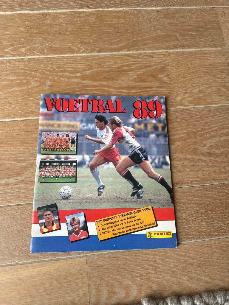 Panini Voetbal 89 Album - Zeer mooi album, Verzamelen, Ophalen of Verzenden, Zo goed als nieuw, Overige sporten, Boek of Tijdschrift
