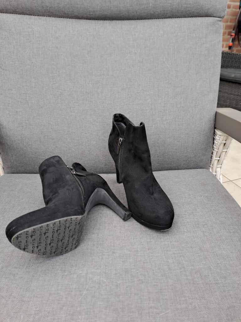 Tamaris suède enkellaarsjes maat 40, Ophalen of Verzenden