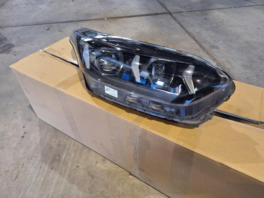 LED Koplamp Kia Ceed ( stadslicht defect ! ), Auto-onderdelen, Ophalen of Verzenden, Gebruikt, Kia