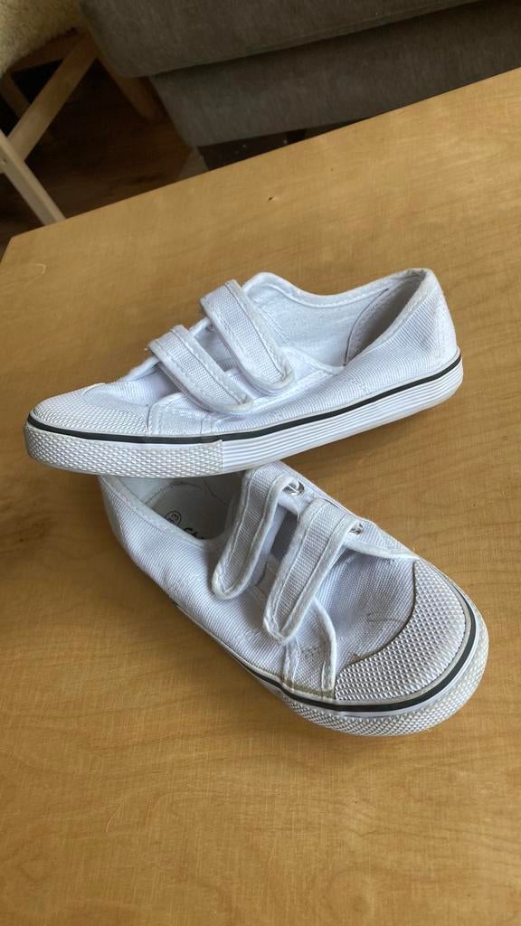 Gymschoenen maat 33, Kinderen en Baby's, Kinderkleding | Schoenen en Sokken, Gebruikt, Ophalen of Verzenden, Jongen of Meisje