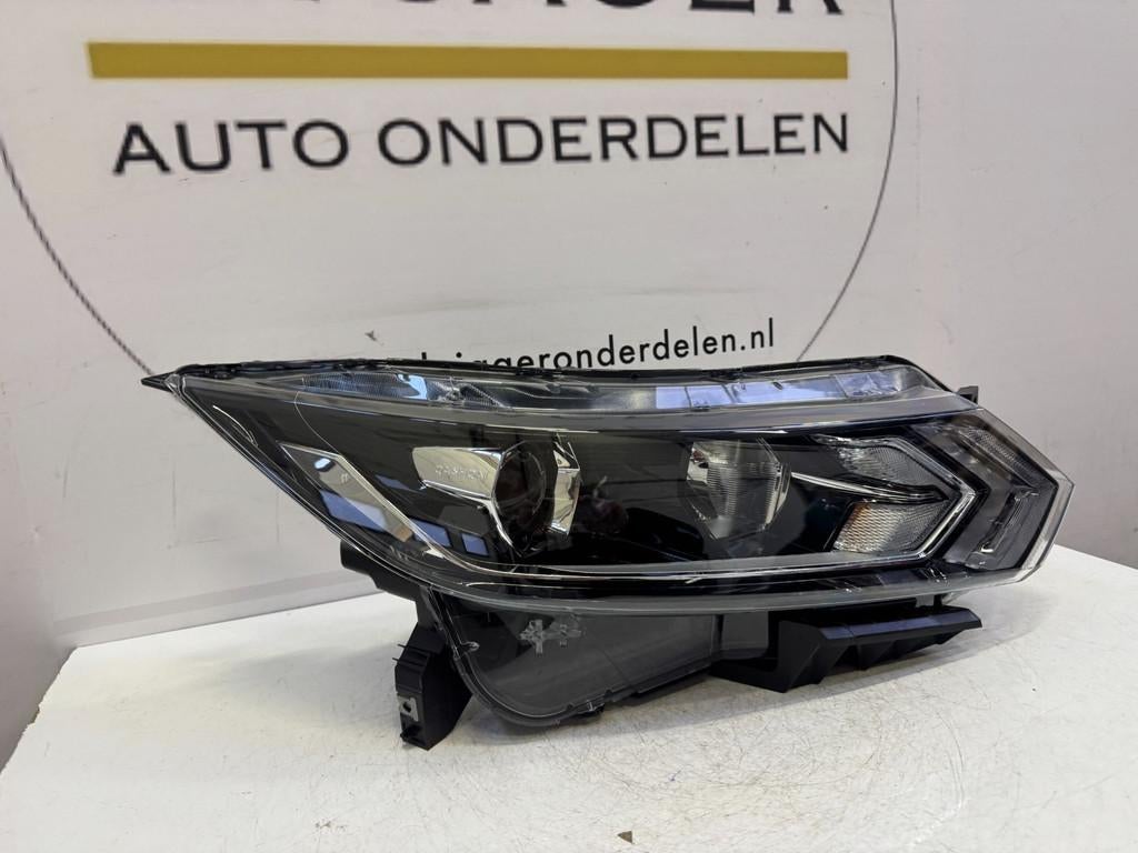 NISSAN QASHQAI J11 FACELIFT KOPLAMP RECHTS NIEUW 100-19009, Nissan Motor Co., Ltd., Takashima 1-chome 1-1
220-8686  Yokohama, Nieuw
