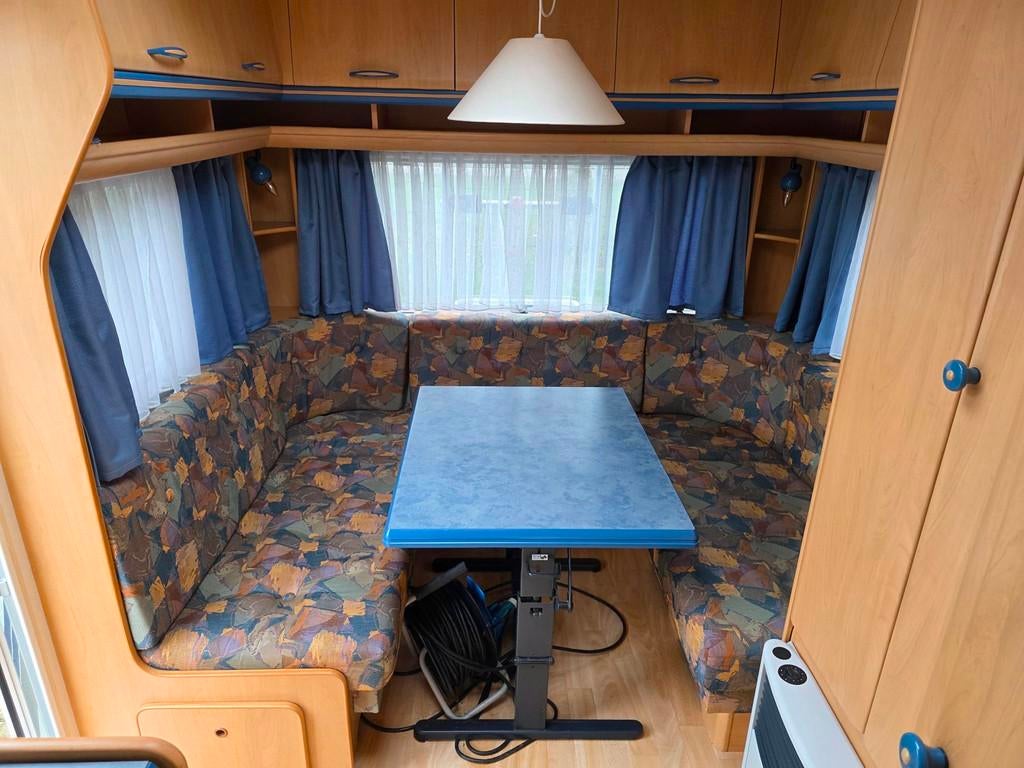 Hobby 10 450 TENT/zakluifel UNIEK MOOI, Caravans en Kamperen, Caravans, Hobby, Hobby, Zeelaan
8191jh  wapenveld, NL, Bedrijf