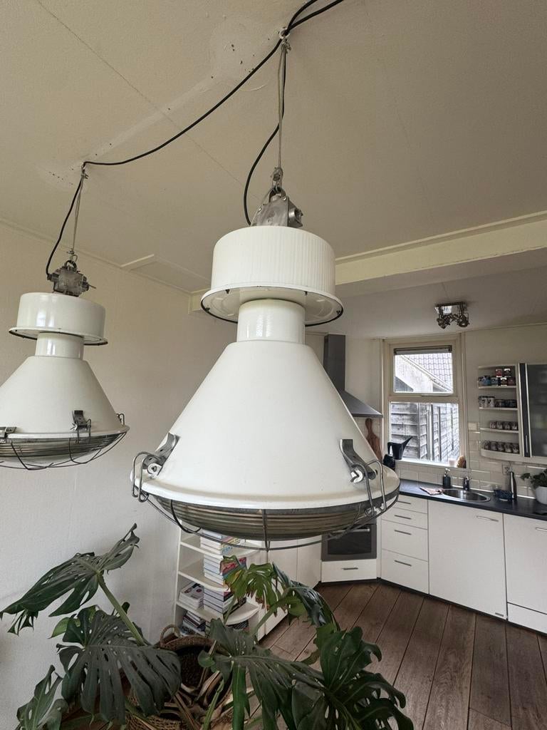 Prachtige industriële witte fabriekslampen - Vintage design, Ophalen, Gebruikt, Metaal, 50 tot 75 cm
