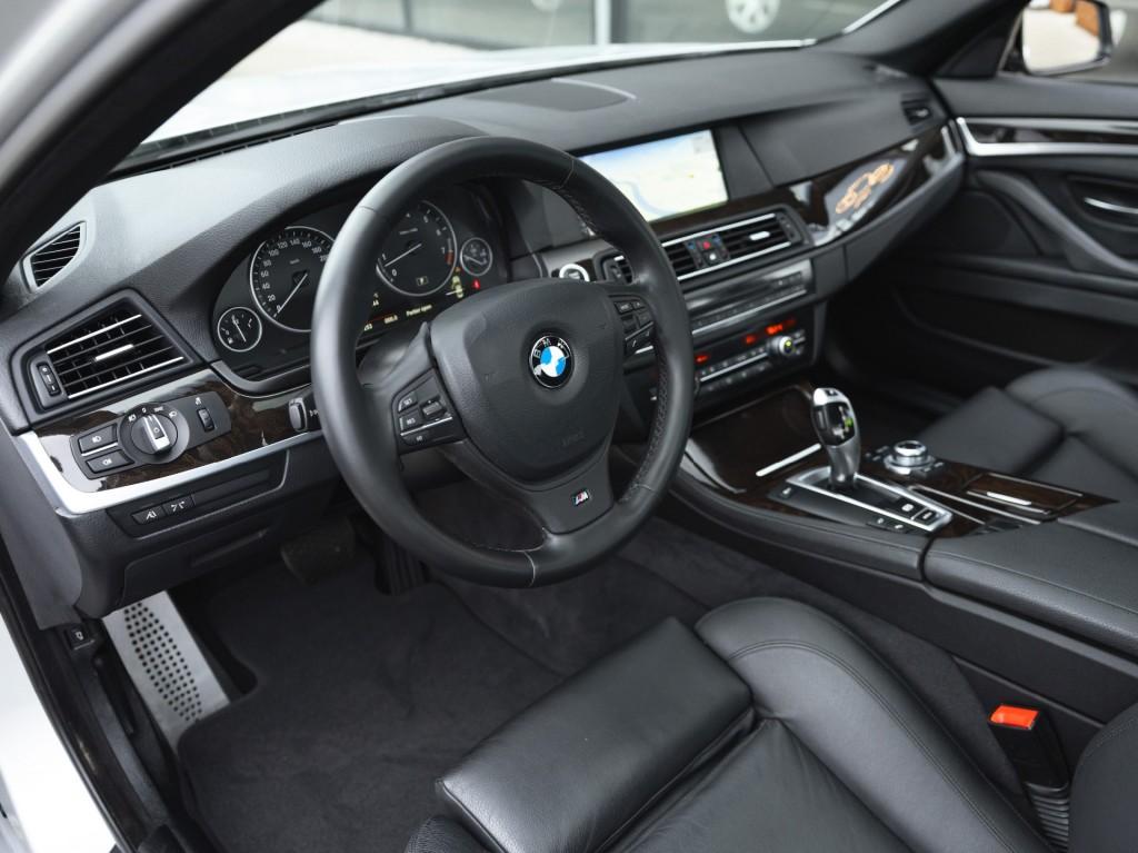 Bmw 5-SERIE 523i M-sport Aut. - 1e eig., dak, 67dkm!, Auto's, Automaat, Euro 5, Achterwielaandrijving, Gebruikt