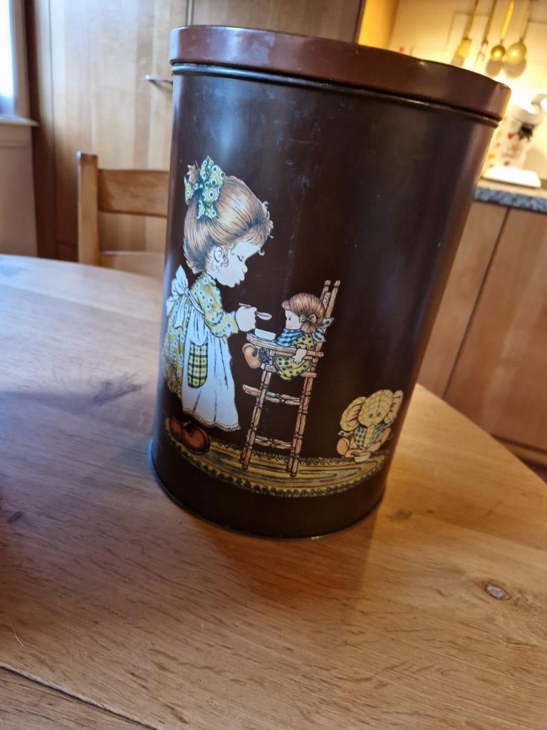 HOLLY HOBBIE SARAH KAY GROOT BLIK, Verzamelen, Blikken, Ophalen of Verzenden, Overige