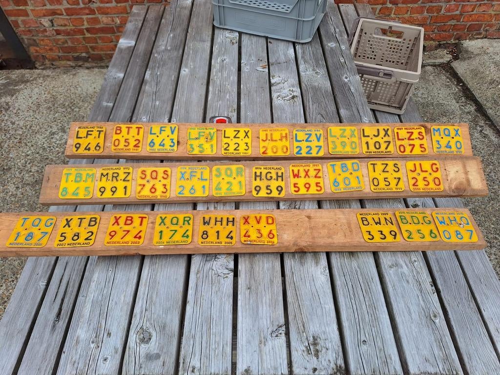 Bromfietsplaatjes periode1980-2006., Ophalen of Verzenden