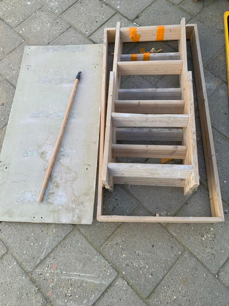Gebruikte zoldertrap compleet 120x60 cm vlizotrap vlisotrap, Ophalen, Gebruikt, Trap, Opvouwbaar of Inschuifbaar