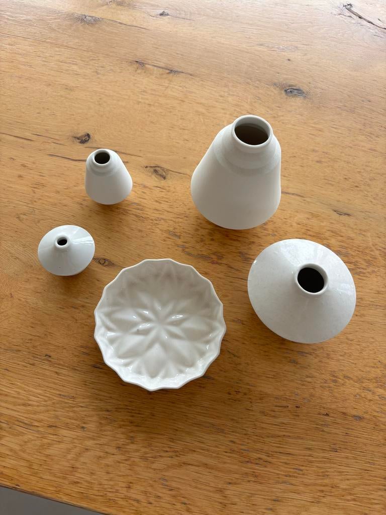 Verschillende keramieken vaasjes Hella Duijs, Ophalen of Verzenden, Wit, Aardewerk of Porselein, Minder dan 50 cm