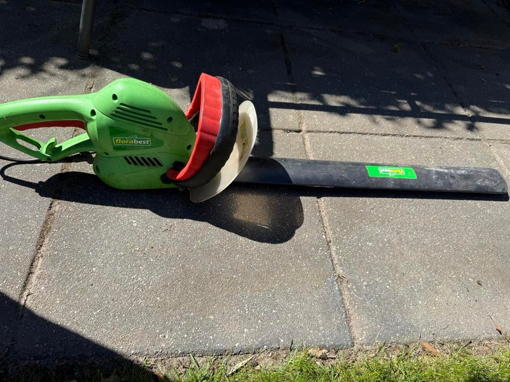 Elektrische heggenschaar, Ophalen, Gebruikt, Elektrisch