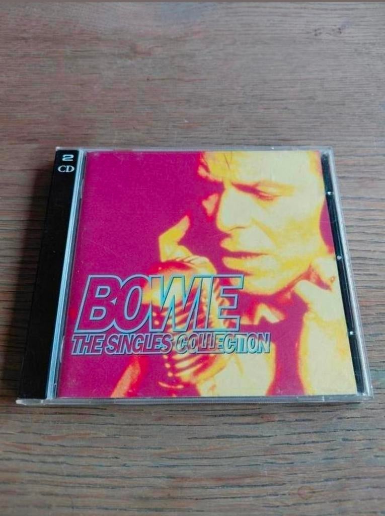 David Bowie singles collection 2cd., Ophalen of Verzenden, Gebruikt, Rock-'n-Roll
