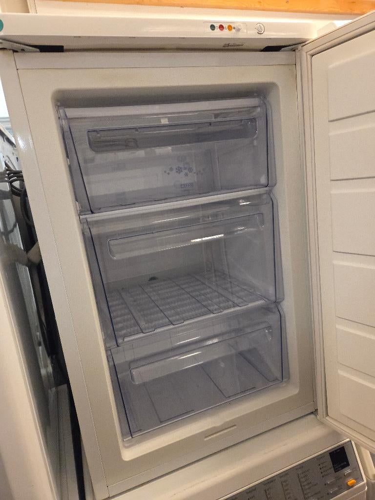 vrieskast - Zanussi - tafelmodel - 3 lades, Italie, Gebruikt, Minder dan 85 cm, Minder dan 60 cm