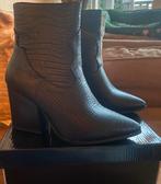 Laarsjes met krokodil motief - Nieuw !!!, Verzenden, Zwart, Lage of Enkellaarzen, Nieuw