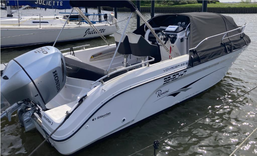 Ranieri Voyager 23s Honda 250pk console boot, Watersport en Boten, Ophalen, 6 meter of meer, Zo goed als nieuw, 200 pk of meer
