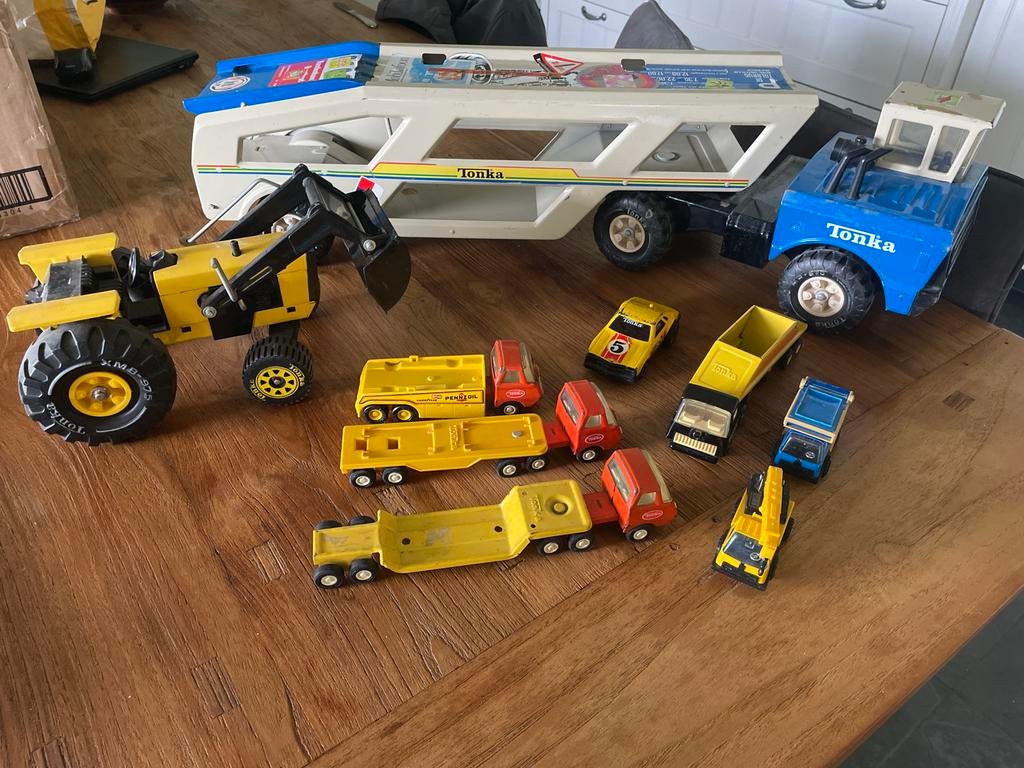 Grote partij Tonka vintage vrachtwagens + trailers (metaal), Antiek en Kunst, Ophalen of Verzenden