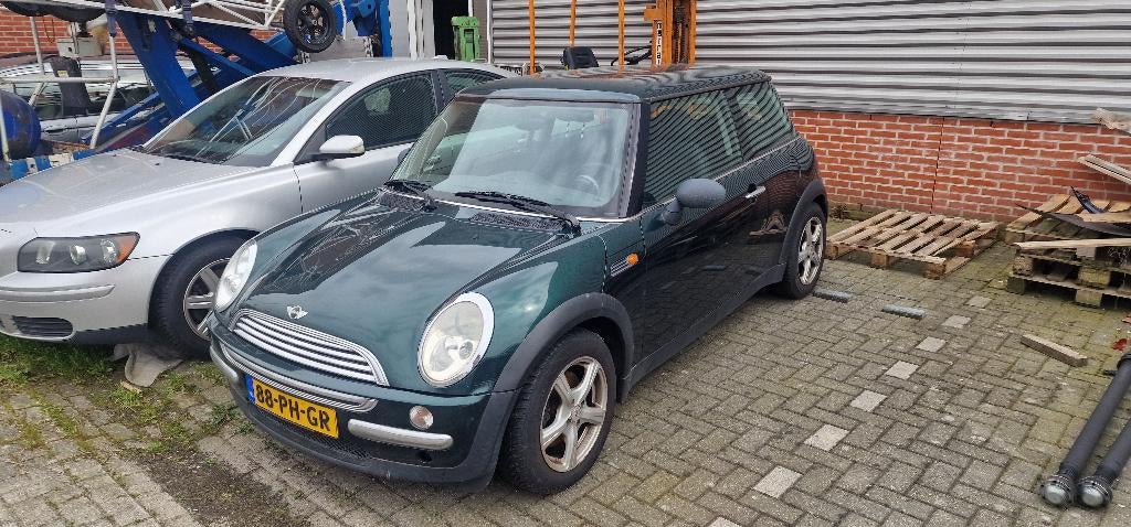 Mini 1.6 16V ONE 2004 Groen, Auto's, Voorwielaandrijving, 15 km/l, 4 cilinders, 4 stoelen