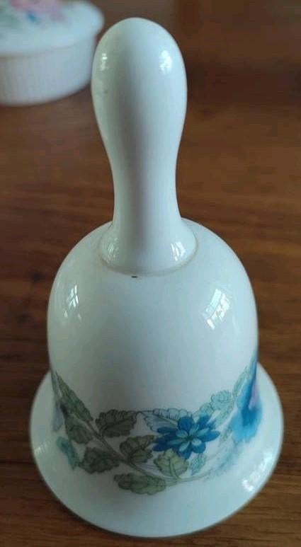 Vintage Wedgwood Clementine tafelbel, Antiek en Kunst, Ophalen of Verzenden