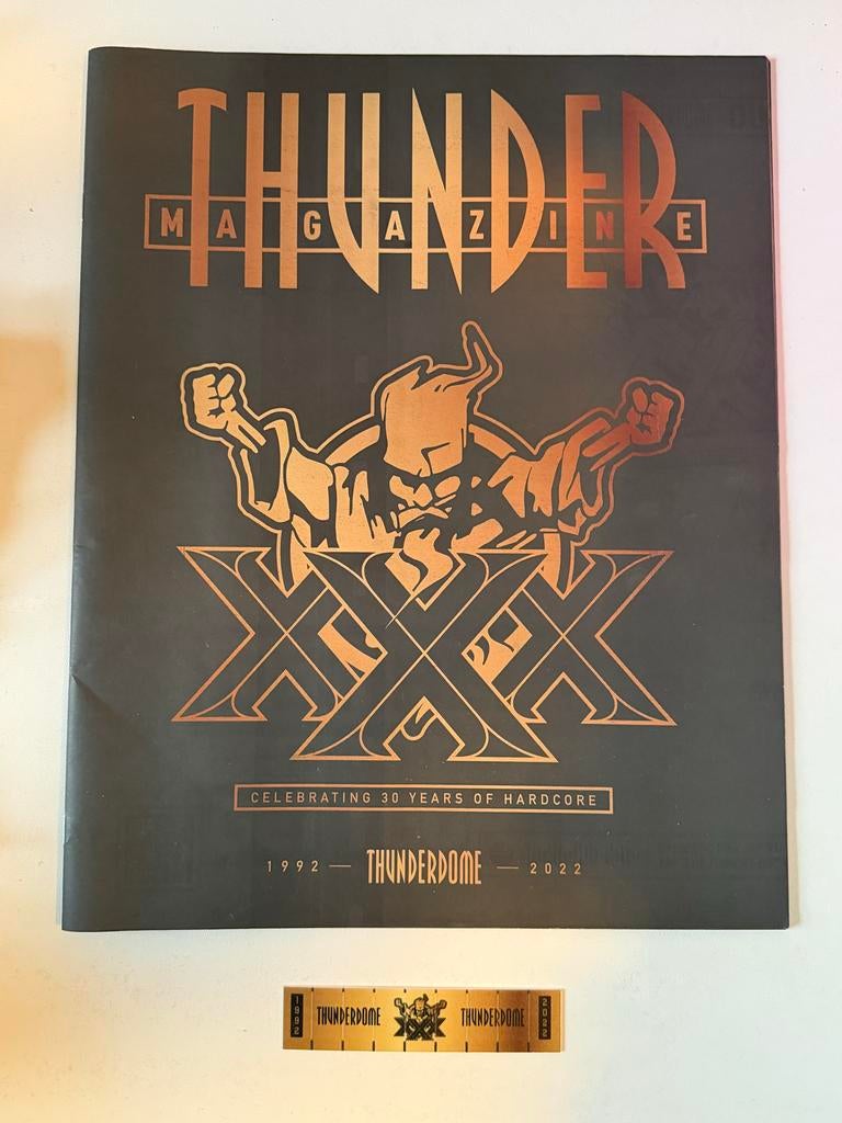 Thunder Magazine XXX en muntstrip - Thunderdome Hardcore, Ophalen of Verzenden, Zo goed als nieuw, Overige typen