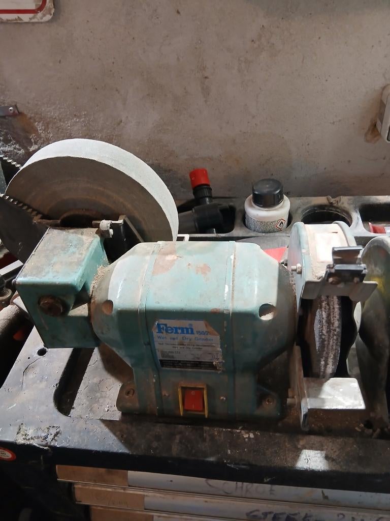 Ferm Wet and Dry Grinder, Ophalen of Verzenden, Gebruikt, Minder dan 700 watt, Werkbankslijpmachine