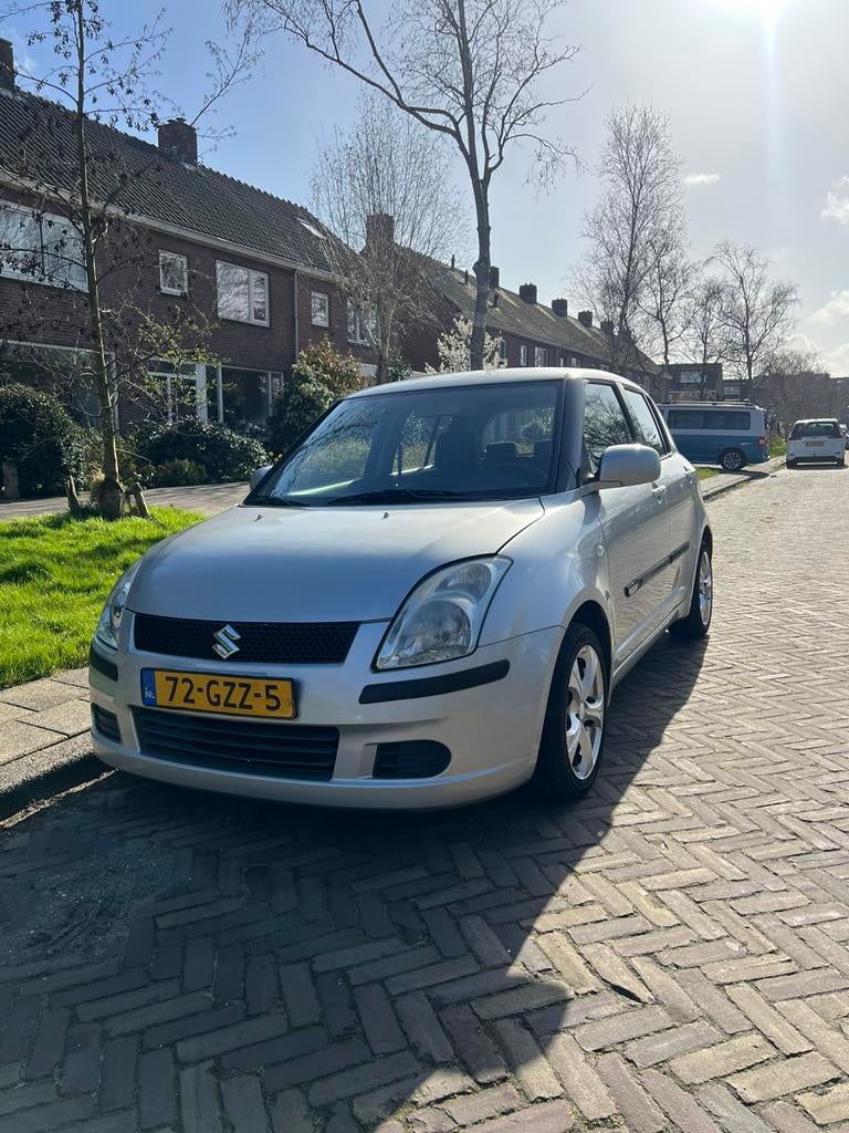Suzuki Swift 1.3 5DRS 2007 Grijs, Voorwielaandrijving, 40 €/maand, 965 kg, 400 kg