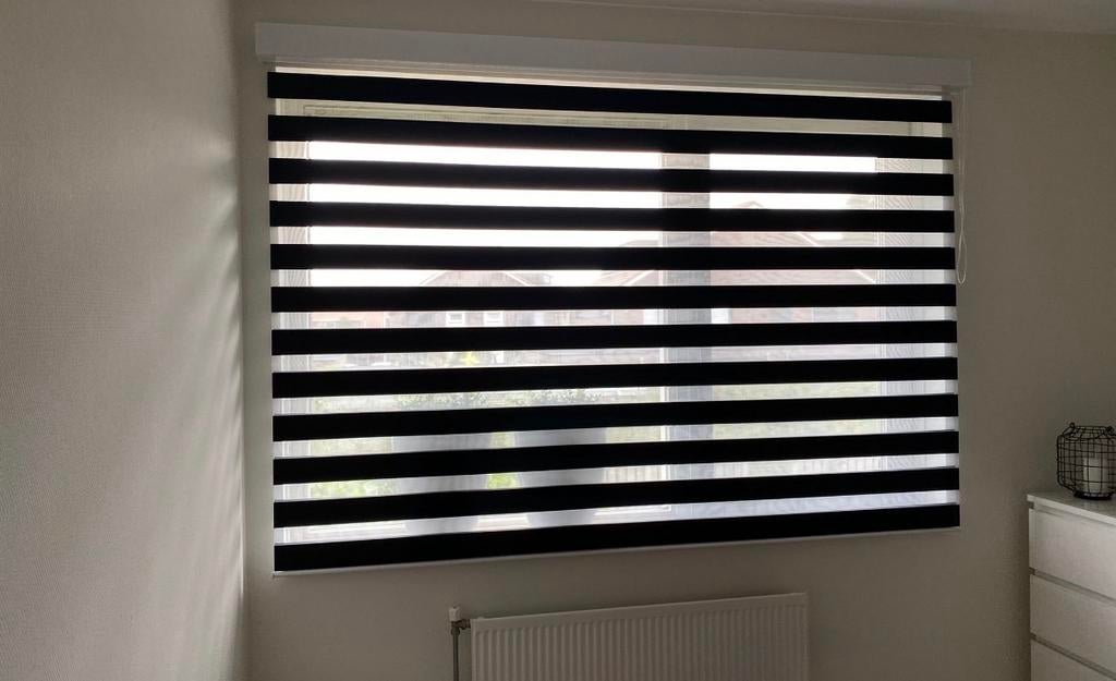 4x Duo Rolgordijnen (op de dag) - Zwart/Wit, Ophalen, Gebruikt, 150 tot 200 cm, 100 tot 150 cm