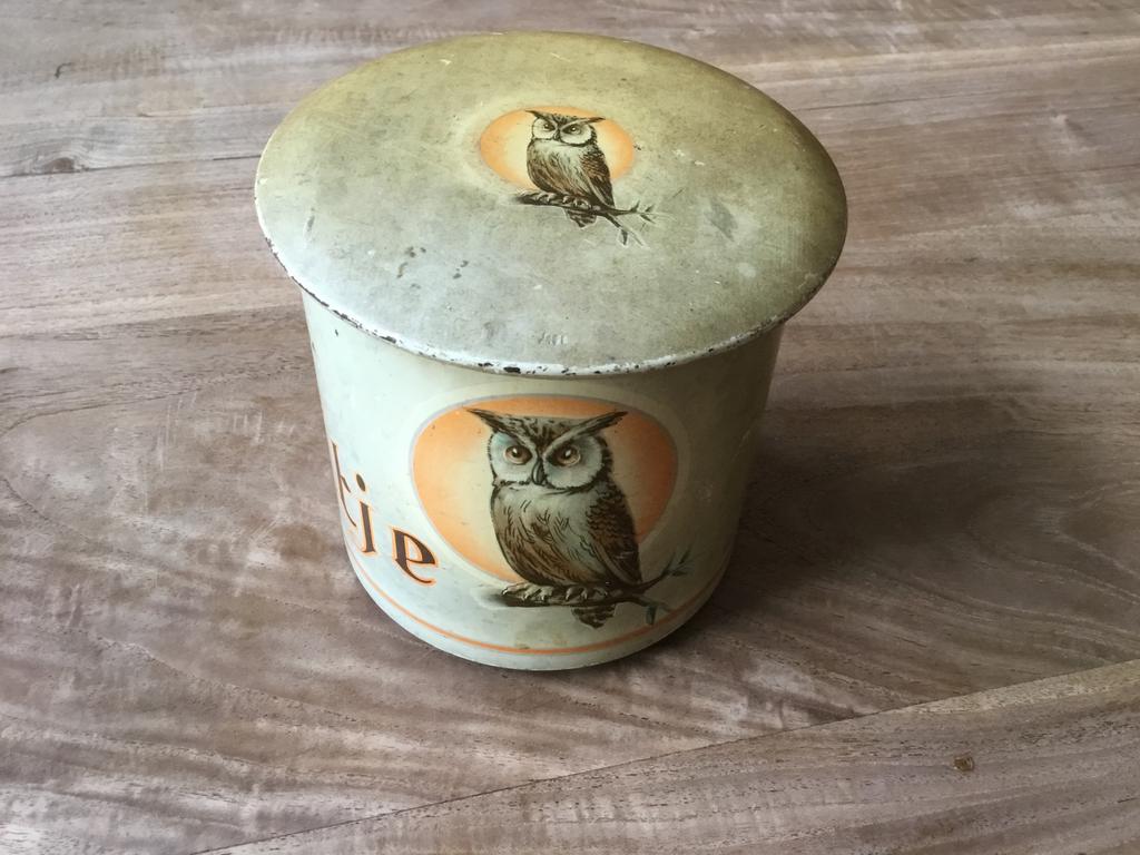 Vintage Uiltje sigarenblik., Verzamelen, Ophalen of Verzenden, Gebruikt, Tabaksdoos of Verpakking