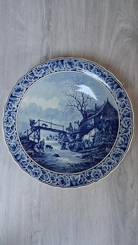 Delftsblauw bord in  winter sfeer., Antiek en Kunst, Antiek | Wandborden en Tegels, Ophalen