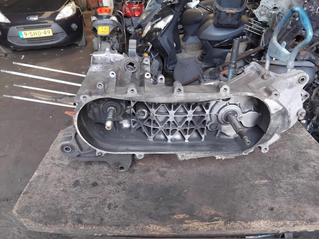 Sym symphony st motor blok (carters), Fietsen en Brommers, Brommeronderdelen | Scooters, Ophalen of Verzenden, Gebruikt, Blok