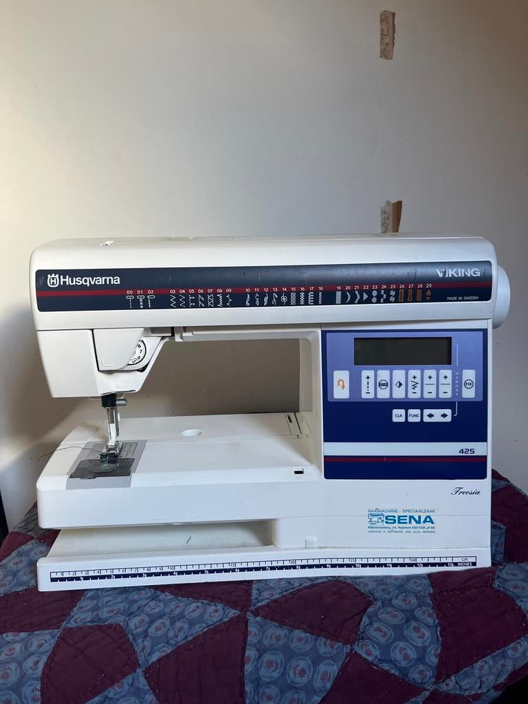 Husqvarna Viking Freesia 425 Naaimachine, Ophalen of Verzenden, Gebruikt, Naaimachine, Husqvarna