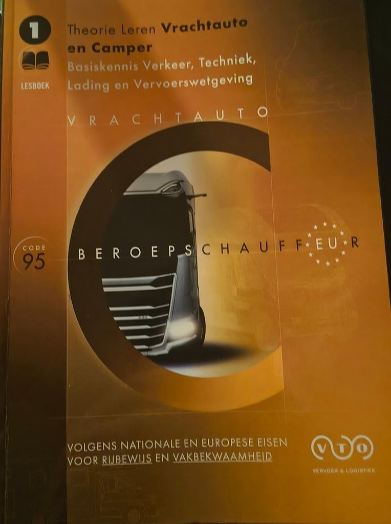 Theorieboeken C Rijbewijs Code 95 -, Boeken, Ophalen of Verzenden, Zo goed als nieuw, MBO, VTO