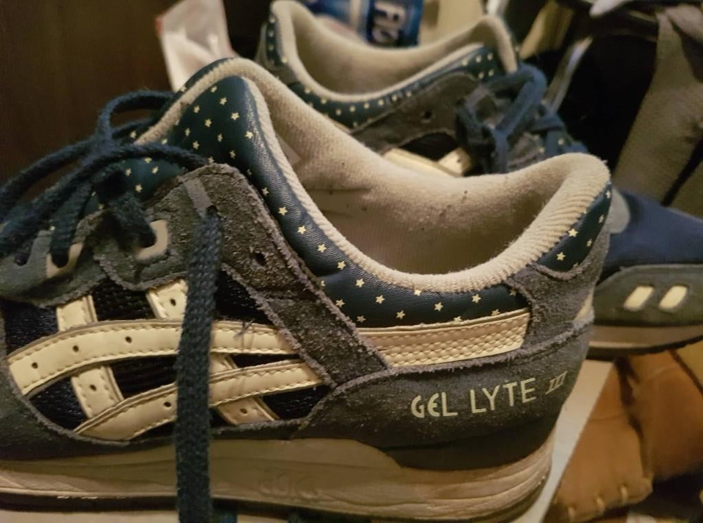 asics glow in de dark 40.5, Blauw, Ophalen of Verzenden, Asics, Sneakers of Gympen