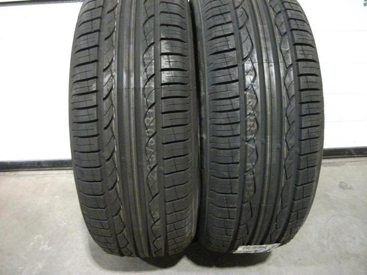 2 x 235/60 17" kumho solus zomerbanden 2 x 8mm!, Auto-onderdelen, Banden en Velgen, Banden en Velgen, Zomerbanden, 17 inch, 235 mm