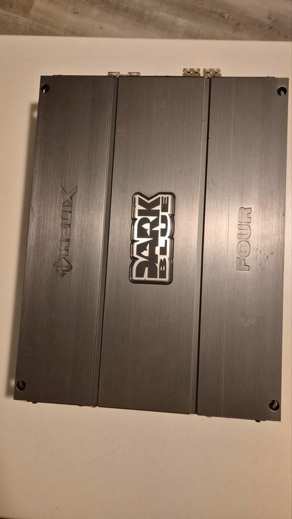 Helix Dark Blue 4 - Krachtige 4-kanaals versterker, Audio, Tv en Foto, Versterkers en Receivers, Gebruikt, Overige systemen, 120 watt of meer