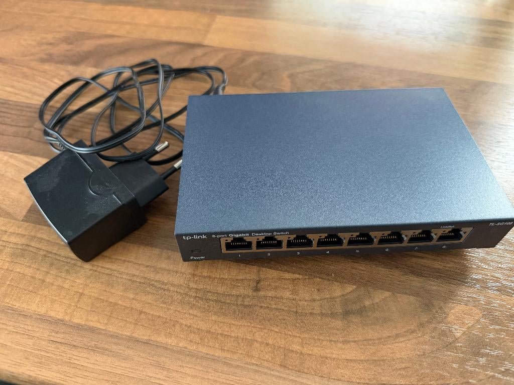 TP-Link TL-SG108 switch, Computers en Software, Netwerk switches, Zo goed als nieuw, Ophalen
