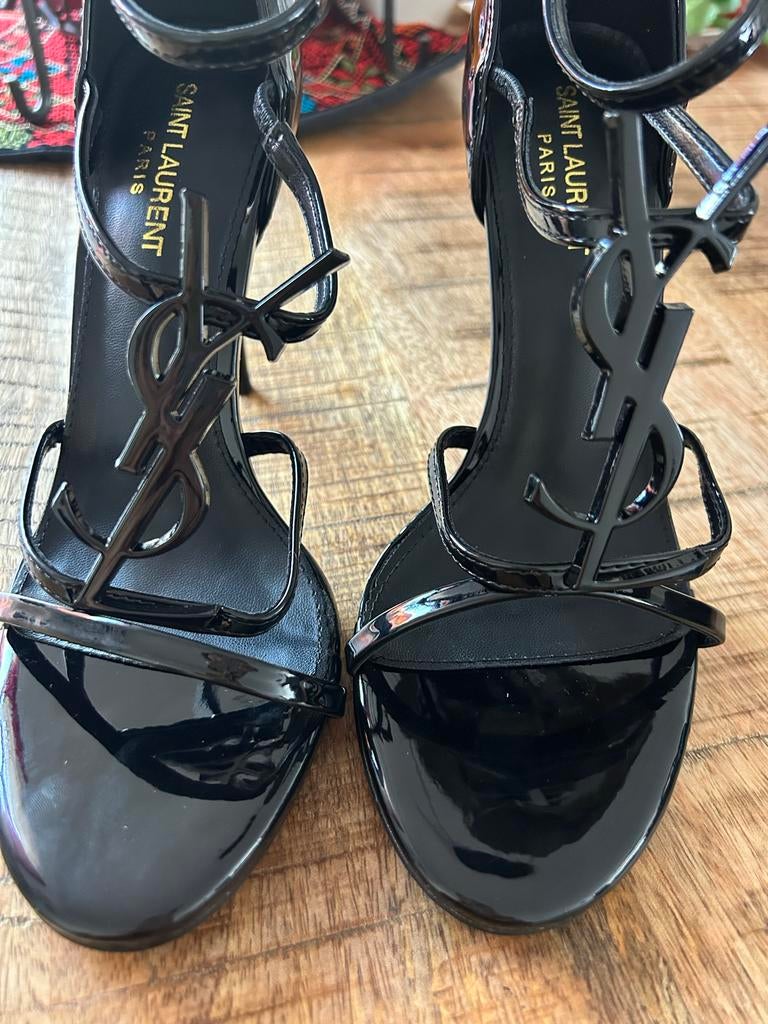 Saint Laurent Opyum Sandalen met Hak - Zwart Lakleer, Kleding | Dames, Schoenen, Ophalen of Verzenden, Zo goed als nieuw, Zwart