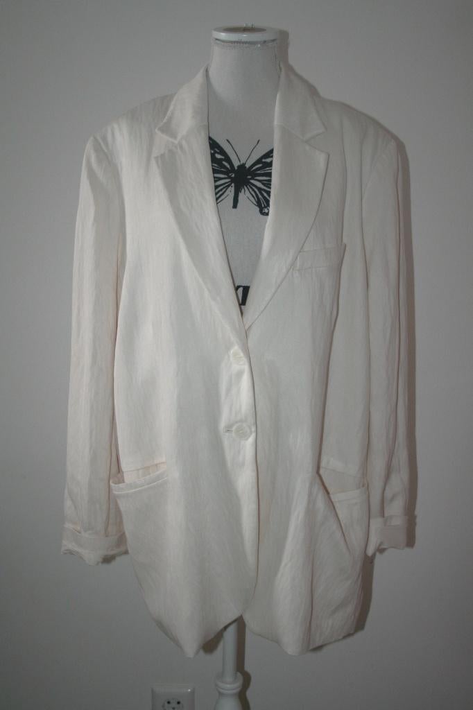 H&M oversized viscose creme kleur blazer mt 42 44 L, Kleding | Dames, Jasjes, Kostuums en Pakken, H&M, Verzenden, Wit, Maat 42/44 (L)