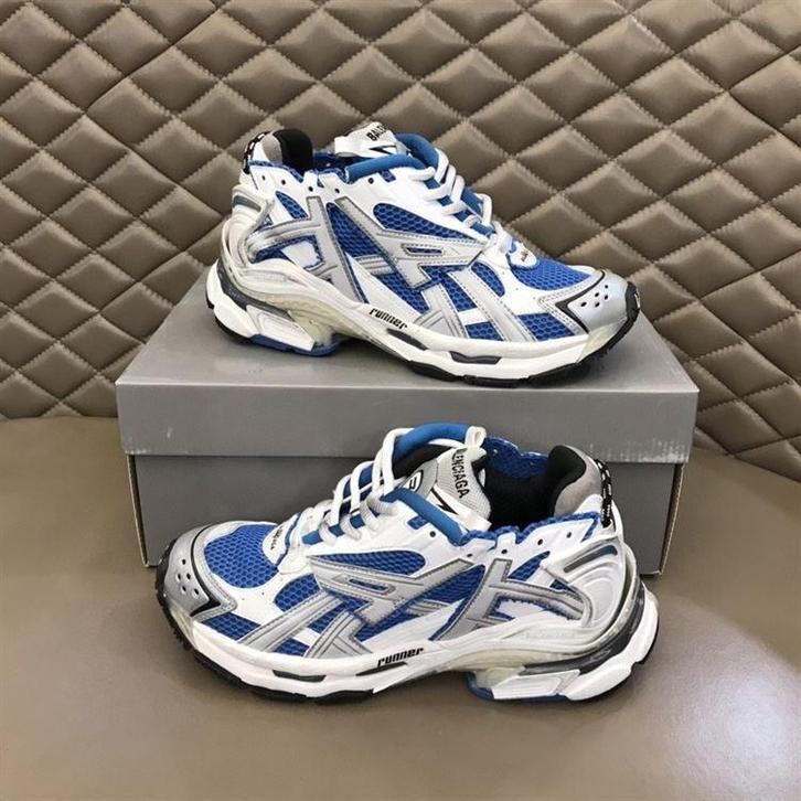 Balenciaga Runner Blue | Maat 38, Kleding | Heren, Schoenen, Nieuw, Overige kleuren, Ophalen of Verzenden