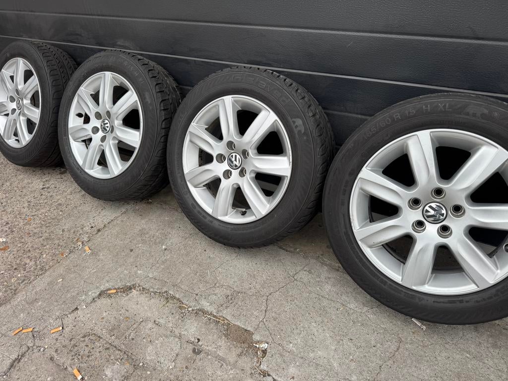 Originele Volkswagen Polo 6R/6C 15 inch velgen, Auto-onderdelen, Banden en Velgen, Gebruikt, 15 inch, Banden en Velgen, Personenwagen