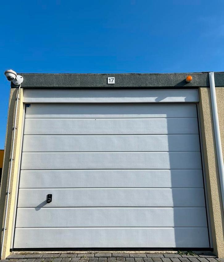 Garagebox te huur in Lelystad 18m2 (elektra en elektr. deur), Huizen en Kamers, Garages en Parkeerplaatsen, Flevoland