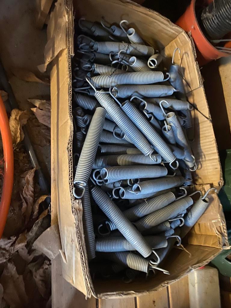 Doos met trampoline veren acrobat (nieuw), Ophalen of Verzenden, Nieuw