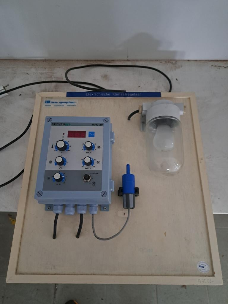 Stienen MFC-3V Ventilatieregelaar - Demo Model, Ophalen of Verzenden, Afzuiger
