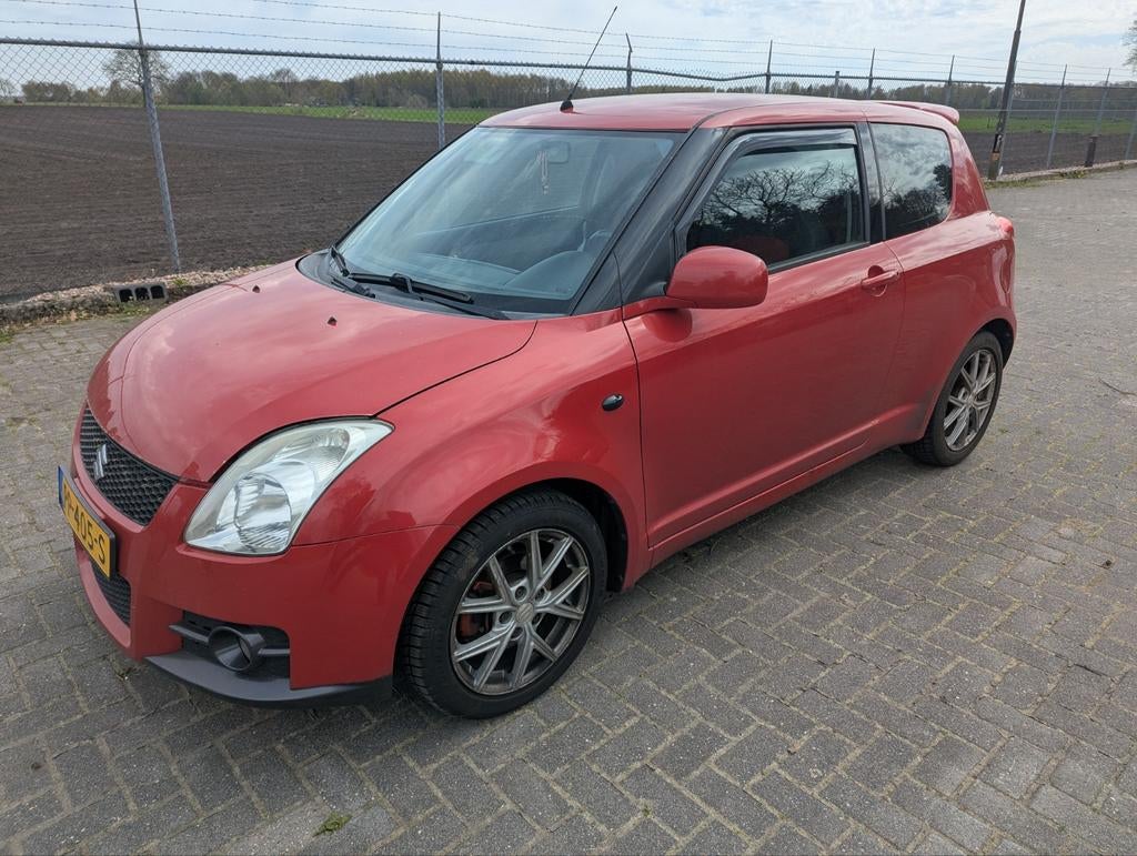 Suzuki Swift Sport 1.6 schade, Ophalen, Gebruikt
