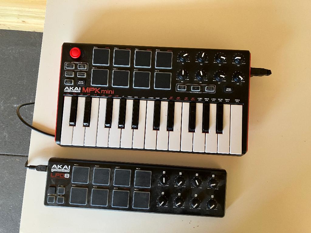 Drumcomputer, Muziek en Instrumenten, Ophalen, Gebruikt, Overige merken